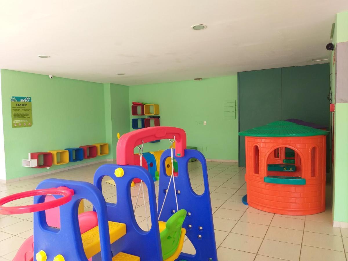 Apt Alto Padrao Todo Mobiliado E Decorado Em Cond. Fechado Apartamento